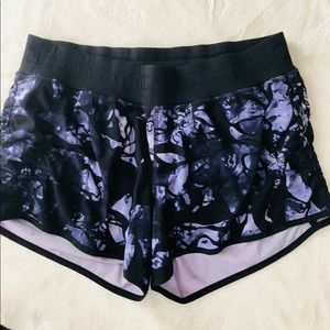 lululemon athletica Shorts - Lululemon shorts size 10 lululemon athletica Shorts - Lululemon shorts size 10